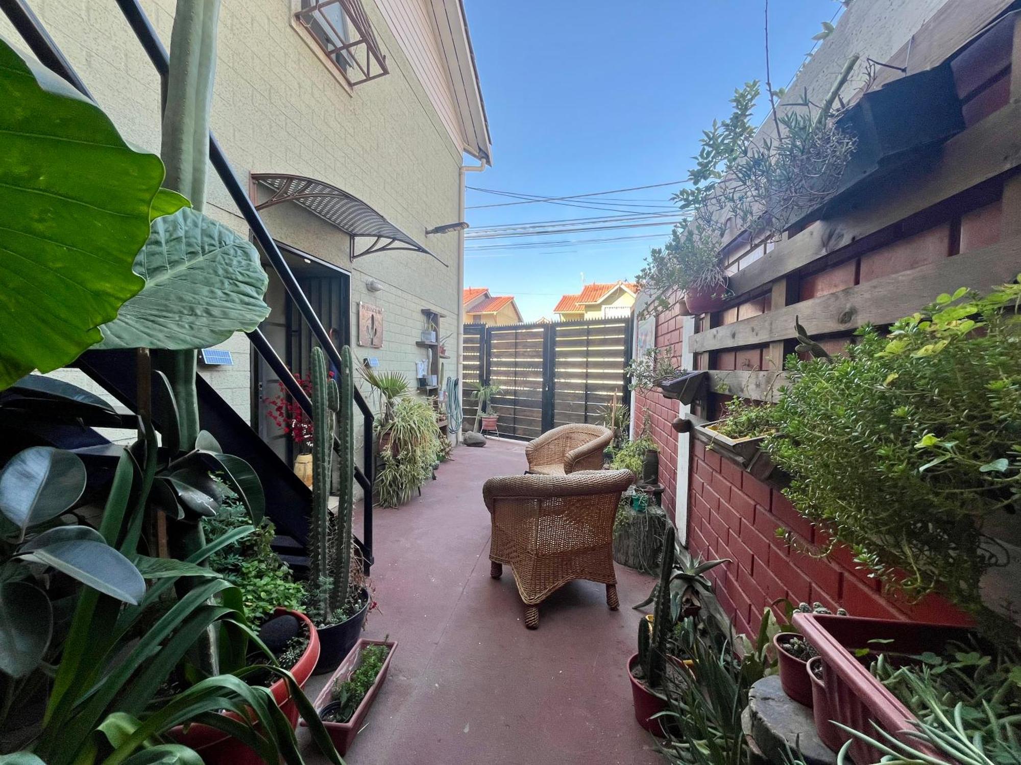 Hostel Tu Espacio Re - Casa Cerca Del Aeropuerto Santiago Exterior foto